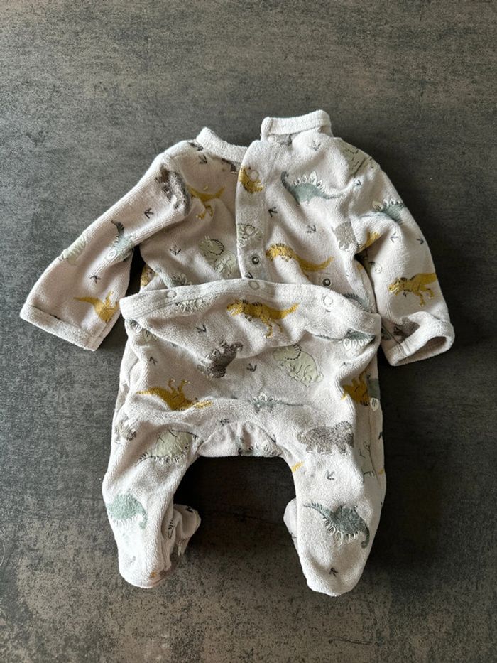 Lot de 2 pyjamas/ grenouillère motif dinosaure - photo numéro 4