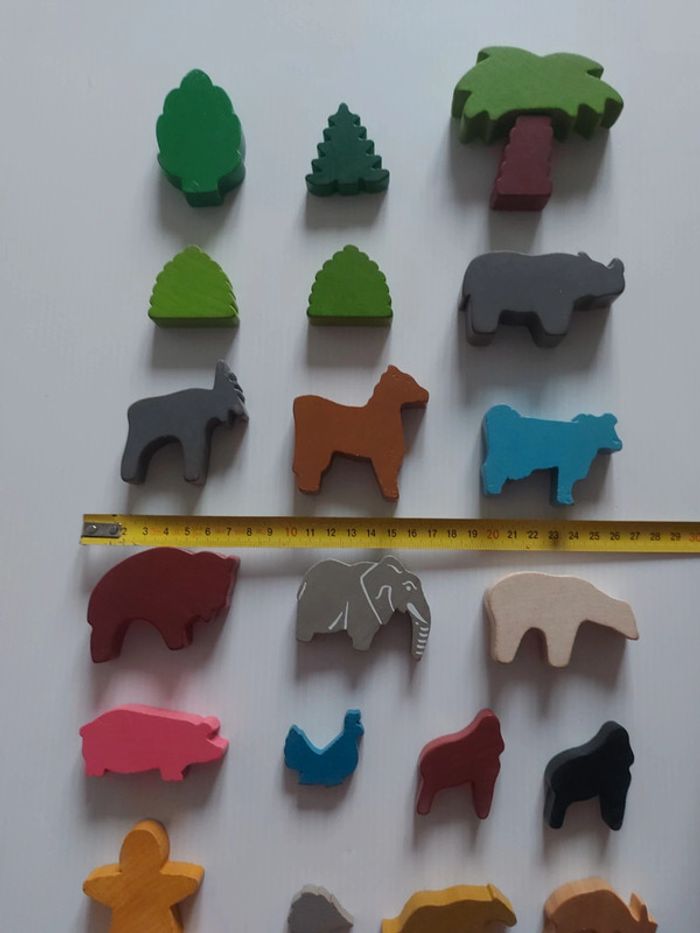 Lot de 20 pièces en bois : 5 arbres, 14 animaux et 1 personnage - photo numéro 9