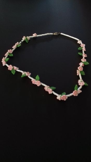 Collier à fleurs
