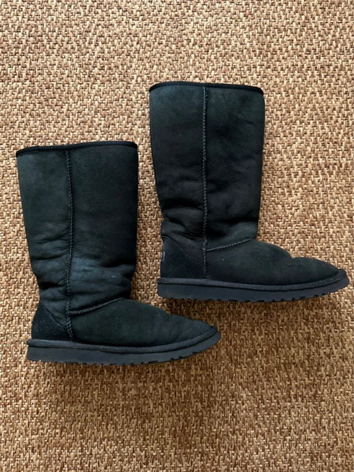 Bottes UGG 37 - photo numéro 1