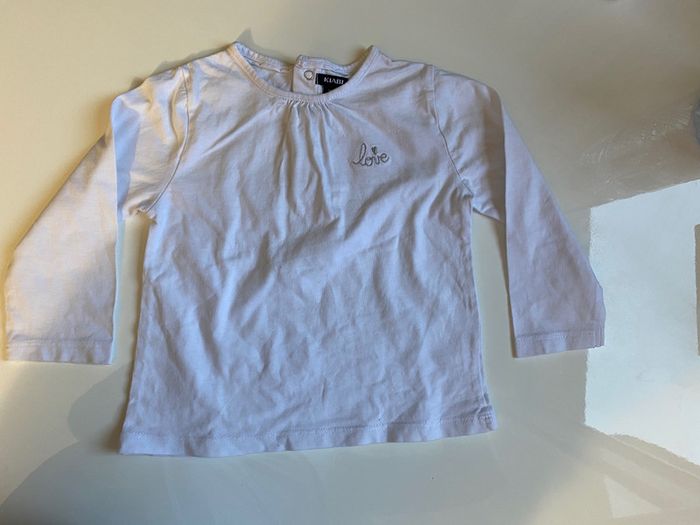 2 pulls et 1 tee shirt - photo numéro 2