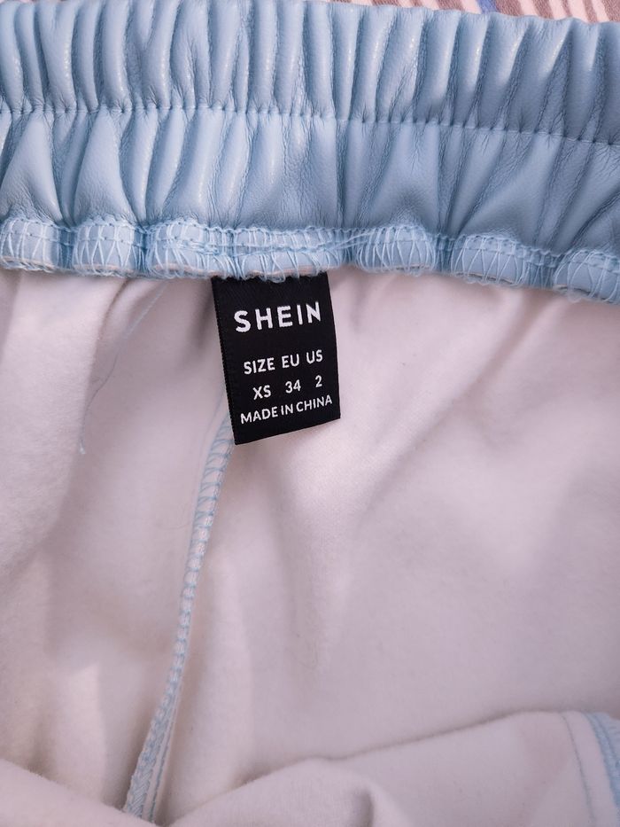 Pantalon simili cuir bleu neuf - photo numéro 5