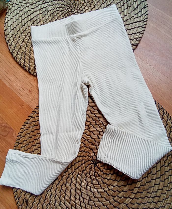 Ensemble crème legging côtelé+ sweat à capuche Primark taille 3 ans - photo numéro 6