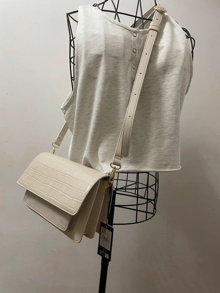 Valeur neuve 75€ sac à bandoulière galerie lafayette effet croco - photo numéro 19