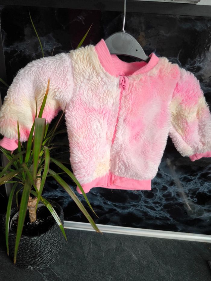🩷 Joli gilet polaire tout doux en 6 mois 🩷
