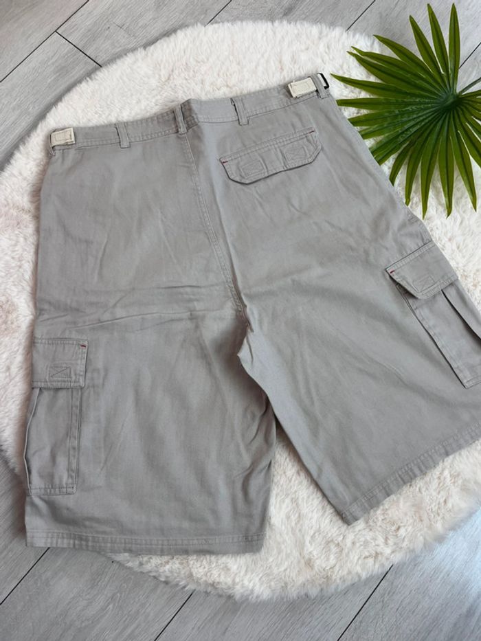 Bermuda ,short cargo multi poches - photo numéro 2