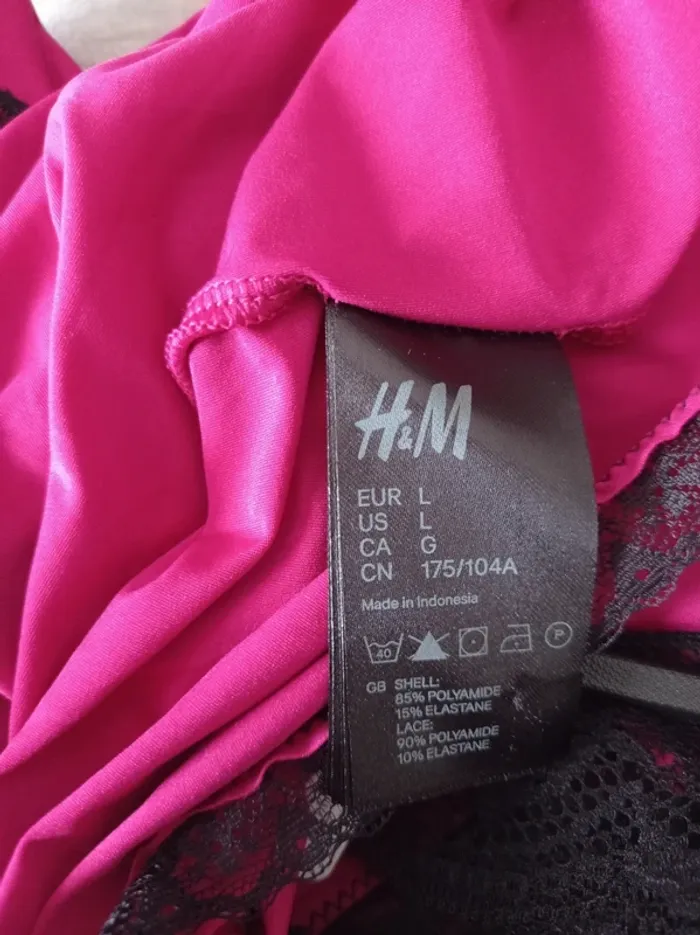 Magnifique nuisette sexy rose fushia avec dentelle noire T.L H&M - photo numéro 4