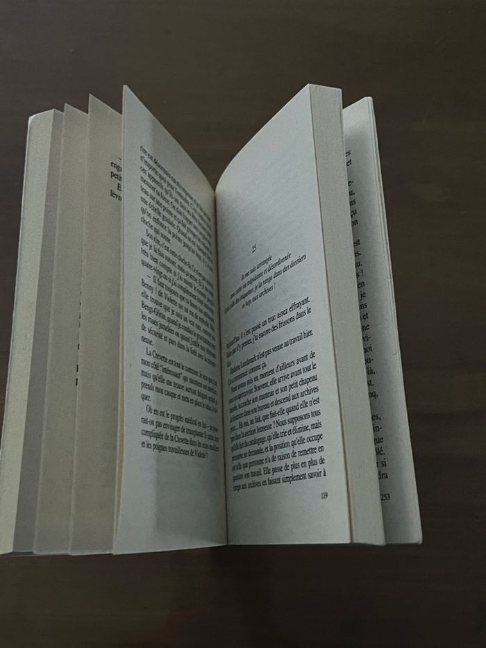 Le mec de la tombe d’à côté Katarina Mazetti BABEL - photo numéro 2