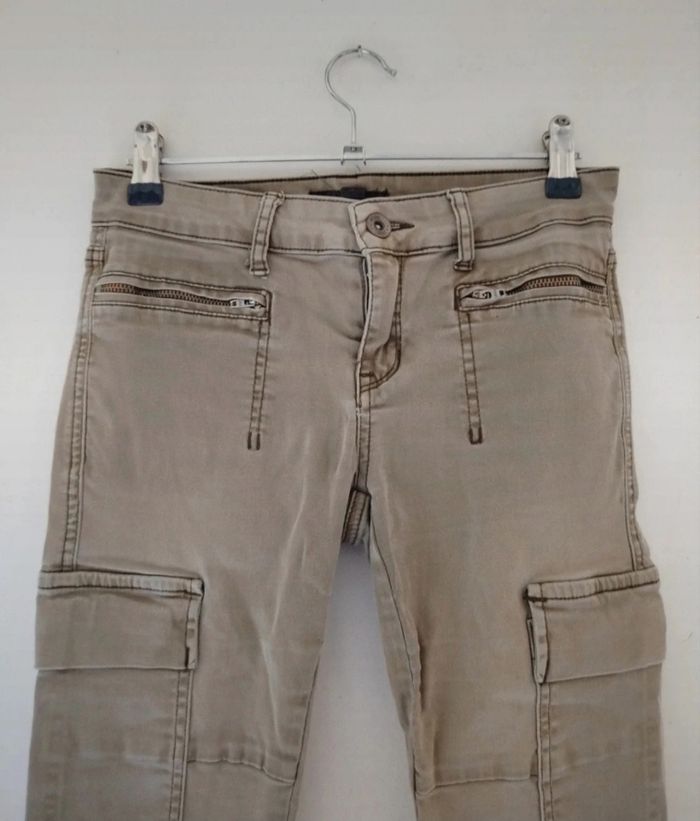 💚 Pantalon kaki Jennyfer – Taille 36 - photo numéro 2