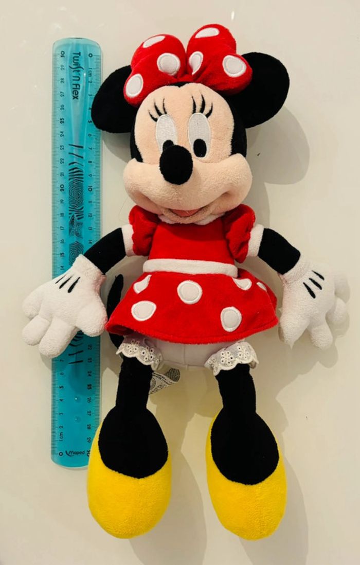 Disneyland Paris peluche 32 cm Minnie Mouse XL Disney Store Mickey Daisy Donald Dingo Aurore Frozen Elsa Anna Animator’s Collection Merida Ariel Raiponce Jasmine Belle Tiana Clochette Vaiana lot SOP77 - photo numéro 6