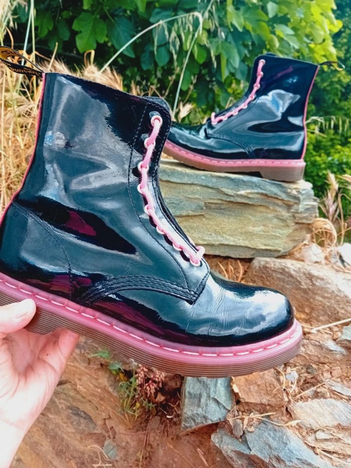 Dr. Martens Pascal vernis noir et rose 39 - photo numéro 2