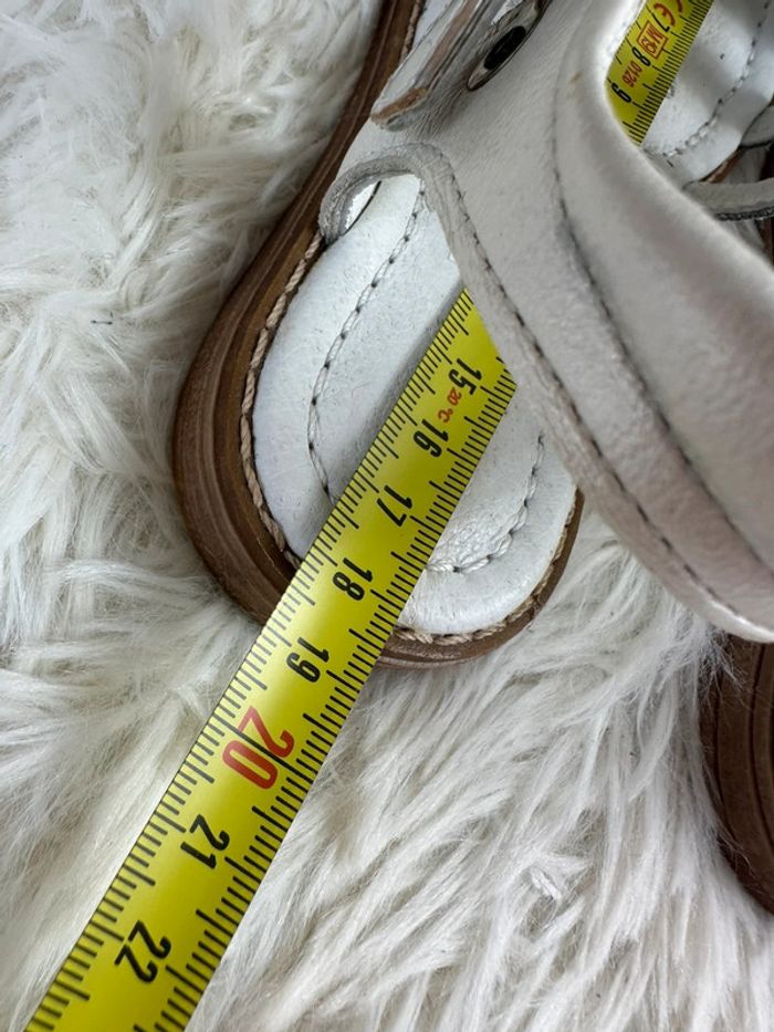 Paire de sandales argentés et blanches Babybotte taille 28 - photo numéro 7