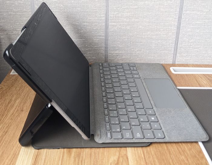 Tablette / pc microsoft surface, idéal pour étudiant + clavier rétro-éclairé + stylet, comme neuf - photo numéro 4