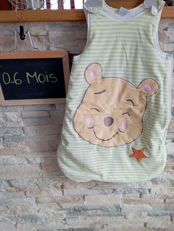 Gigoteuse Disney taille 0-6 mois en très bon état