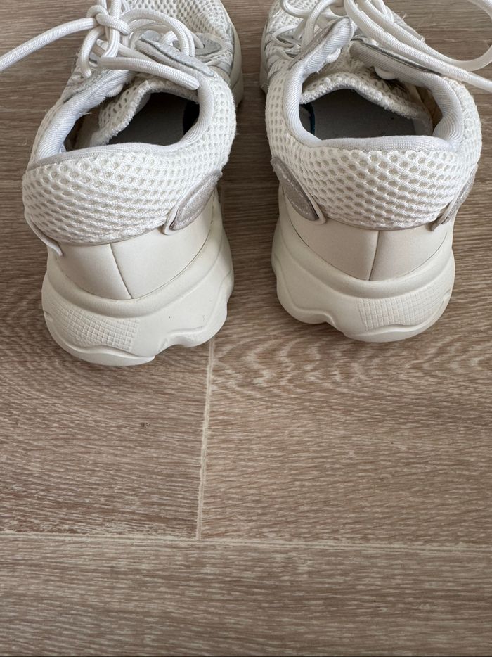 Baskets Adidas ozweego enfant unisexe - photo numéro 4