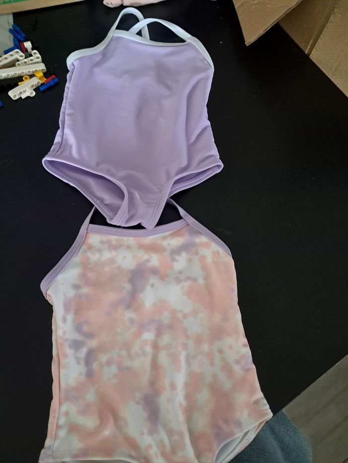 Maillots de bain comme neufs, lot de 2