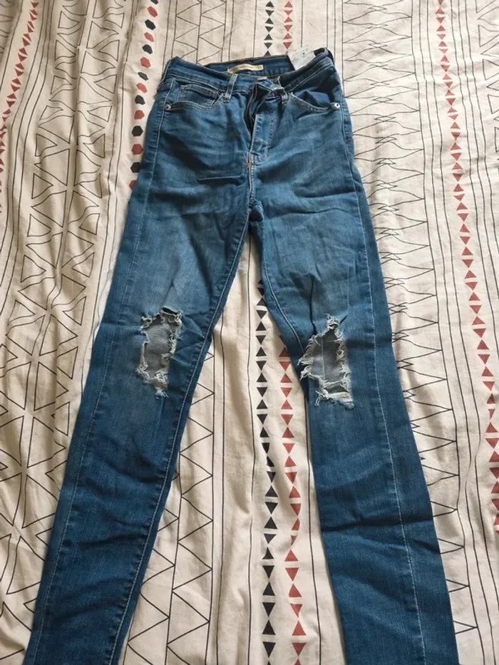 Skinny destroy levis - photo numéro 4