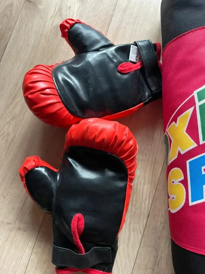Punching ball boxe rouge avec gants enfants - photo numéro 2