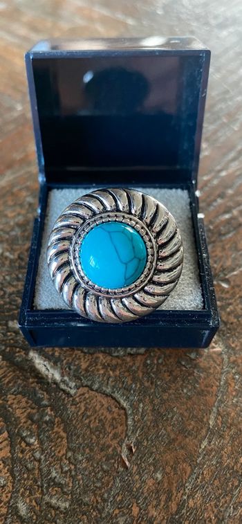 Magnifique bague réglage avec turquoise