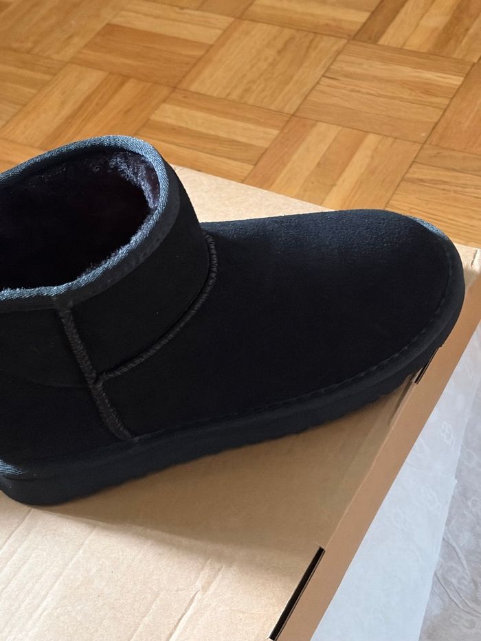 Ugg Mini Classic - photo numéro 3