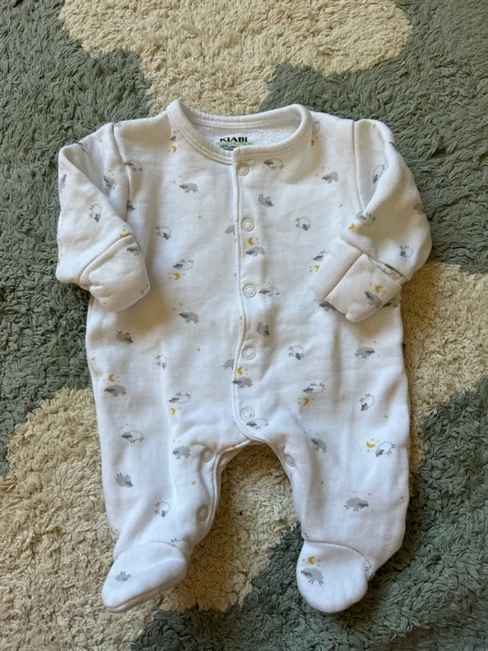 Lot vêtements naissance - photo numéro 3