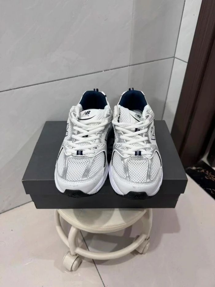 New Balance 530 Taille 39.5 - photo numéro 3