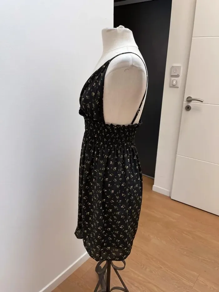 Superbe Robe été fluide fleurie 🌸 M/L 38 40 - photo numéro 4