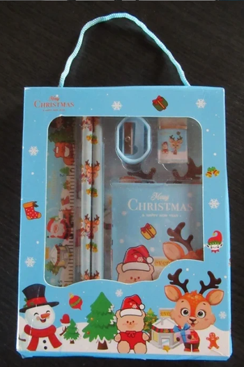 Lot Papeterie Noël (Père Noël, rennes) neuf scolaire (règle, crayons, gomme, carnet, taille crayon)