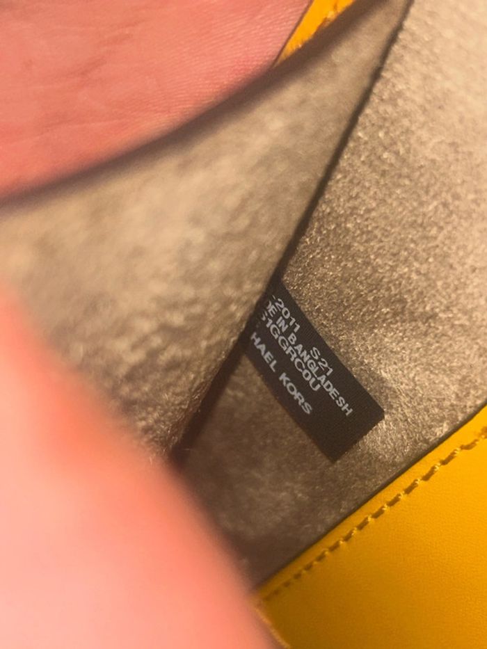 Sac Mickael kors jaune neuf - photo numéro 13