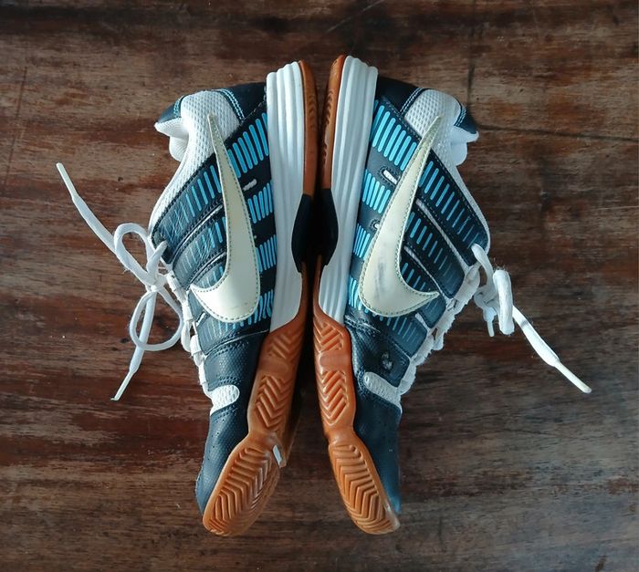 Baskets Nike Chaussures de salle Volley Hand - photo numéro 5