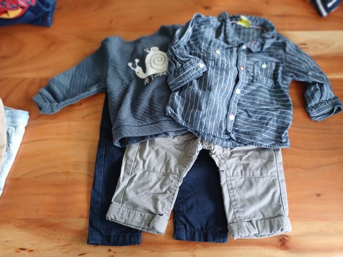 Lot 2 ensembles Tape à l’œil (TAO) - 6 mois - Très bon état