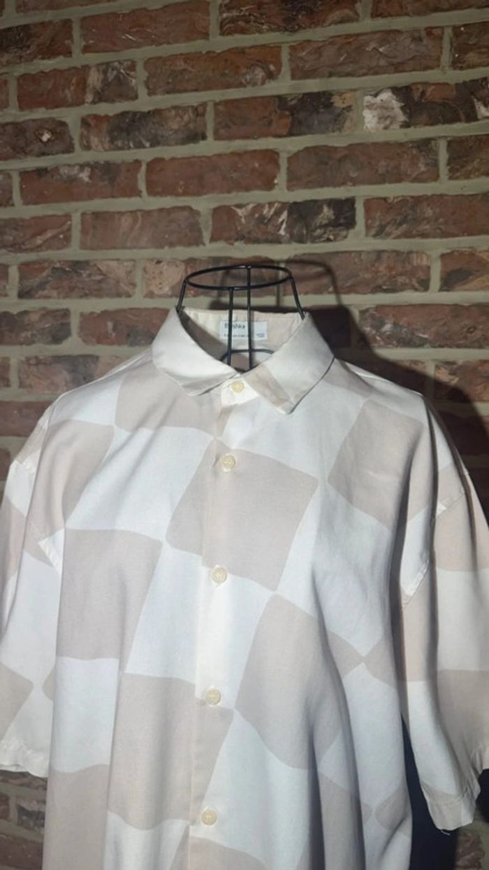 Chemise manches courtes beige et brune Bershka Taille S / 36 - photo numéro 5