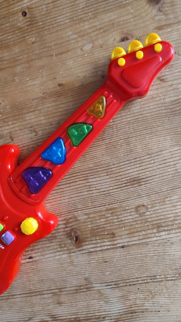 Guitare électronique jouet pour enfant - musicale et interactive - photo numéro 4