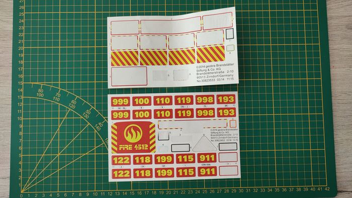 Lot plaque autocollant en l'état pièce détachée Playmobil 5362 Camion de pompier #E23