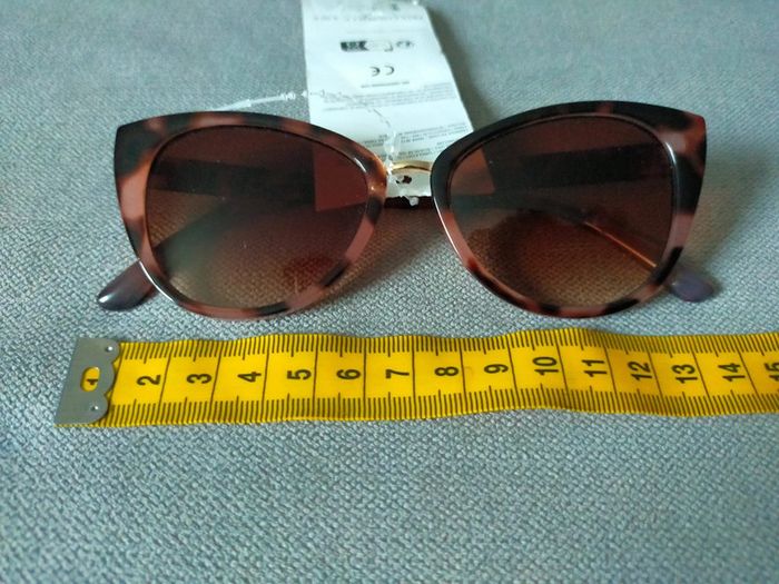 Lunettes de soleil œil de chat rose écaille – Neuves avec étiquette - photo numéro 4