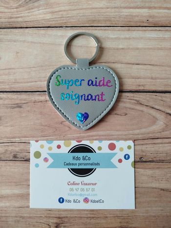 Porte-clé similicuir coeur super aide soignant