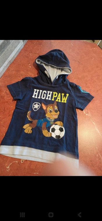T.shirt garçon taille 4 ans