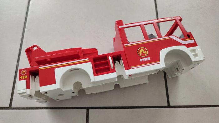 Camion de pompier vendu dans l'état pièce détachée Playmobil #C44 - photo numéro 3