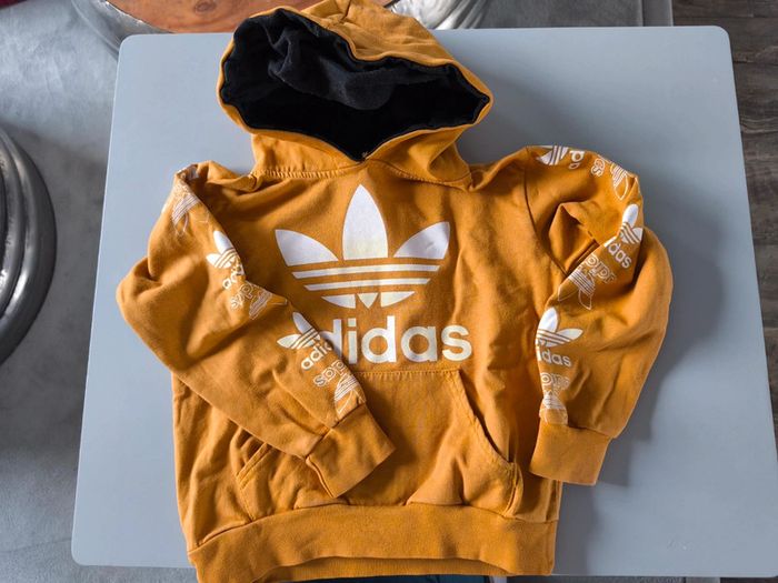 Sweat adidas