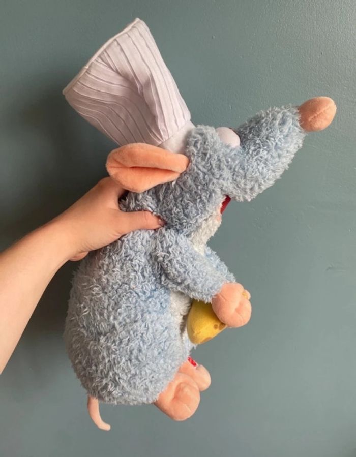 Grande peluche Disney remy le rat de ratatouille - photo numéro 7