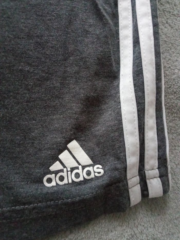 Short adidas 5 ans - photo numéro 2