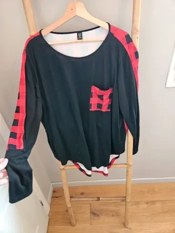 T-shirt carreaux rouge noir Shein T.48