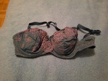 Soutien gorge bleu avec rose rose - Charlott' Lingerie