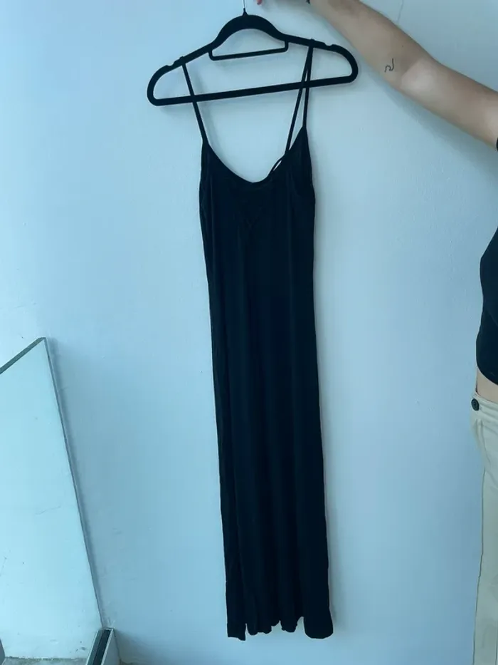 Longue robe noire fluide H&M - photo numéro 4