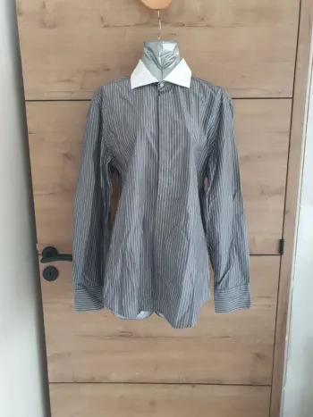 Chemise à rayures col blanc