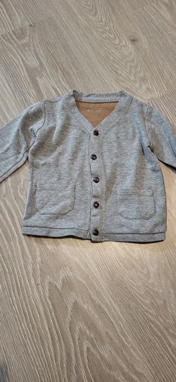 Gilet gris 24 mois