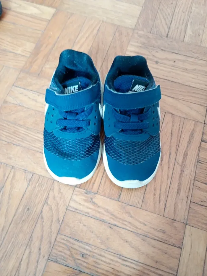 Baskets Nike 22
