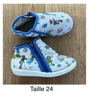 Chaussons taille 24
