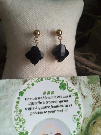 Boucles d'oreilles trèfles en pierres noires d'obsidienne + carte
