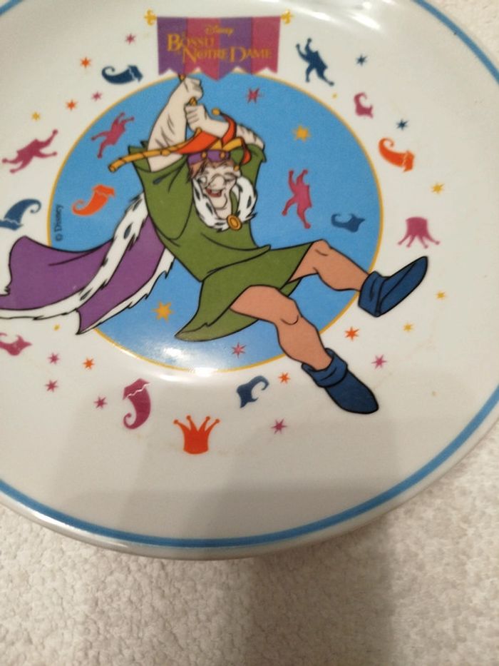 Assiette Disney Le Bossu de notre Dame - photo numéro 4